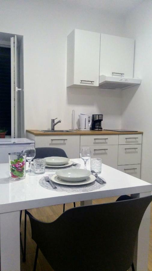 Studio Apartman Adris Hotel Šibenik Екстериор снимка